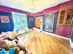 Photo 11- click for photo gallery